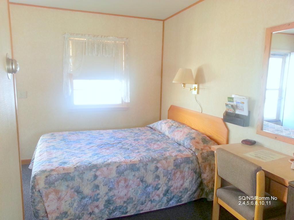 Budget Inn Long Prairie Chambre photo